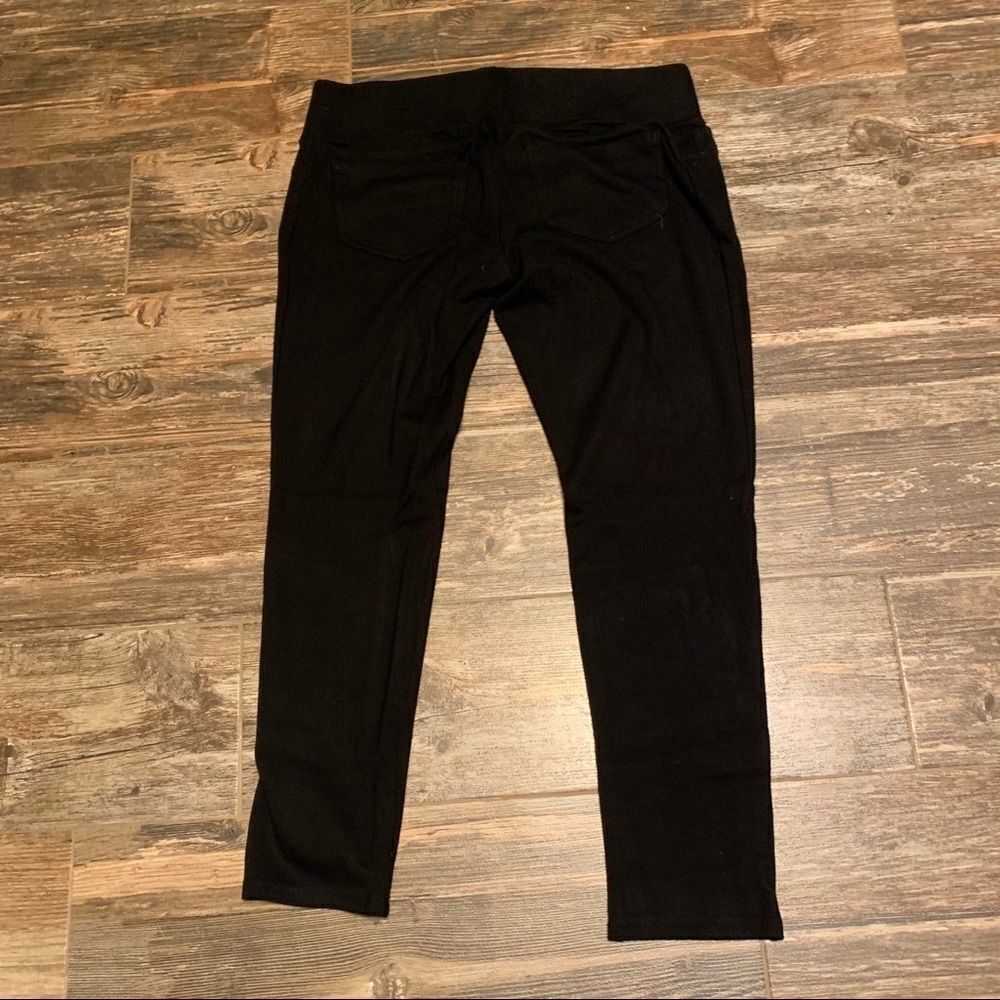 Ingrid & Isabel Maternity leggings/pants LG - Picture 2 of 4
